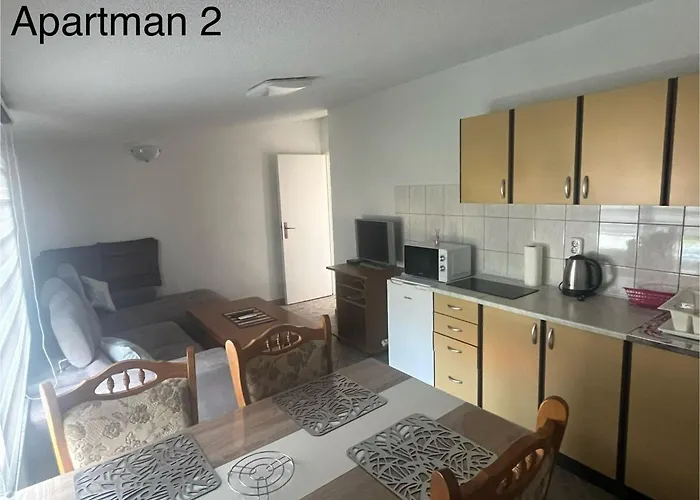 Meri Apartment Vir